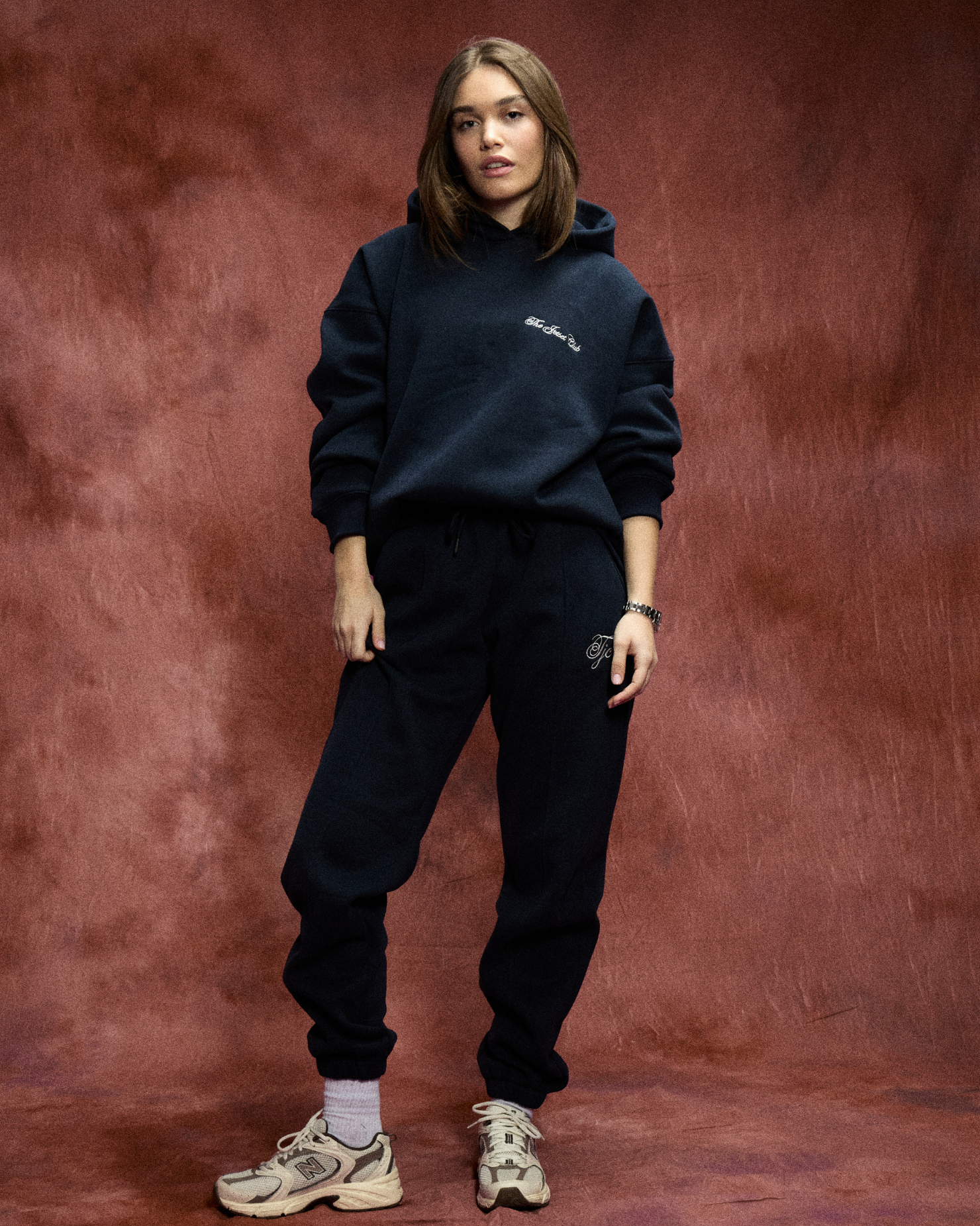 TIMELESS NAVY TRACKSUIT