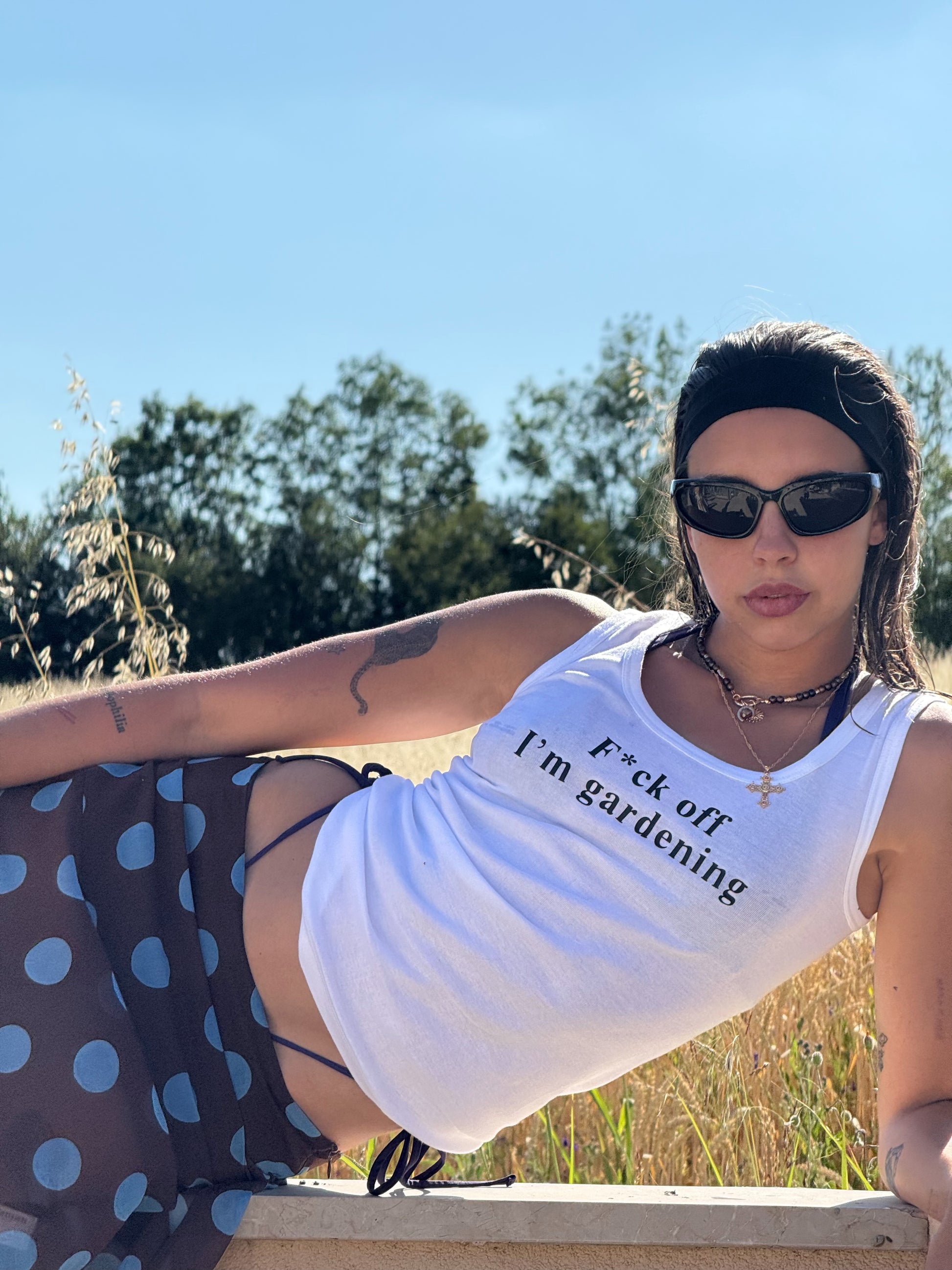 GARDENING TANK TOP
