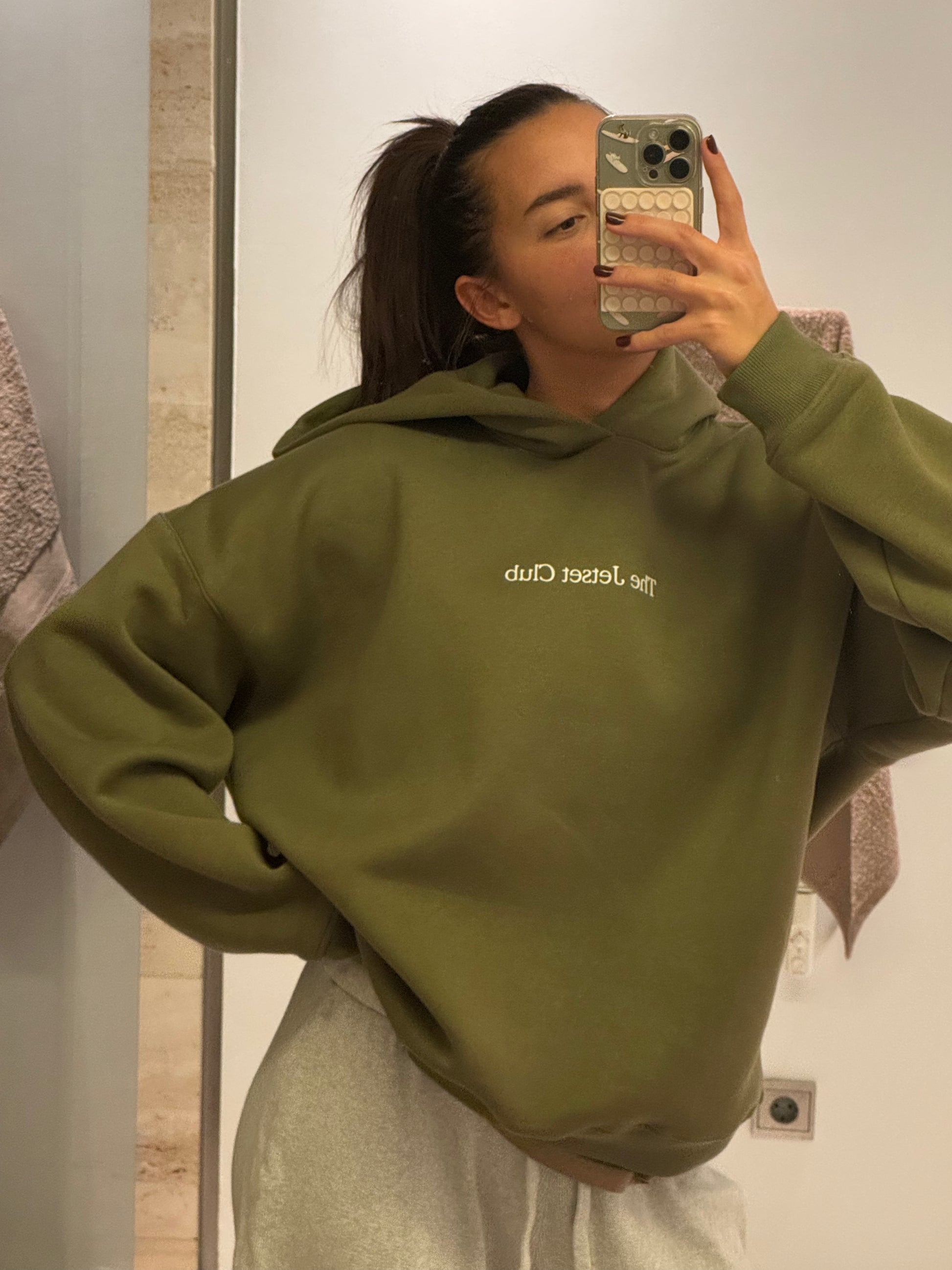 THE JETSETTER HOODIE